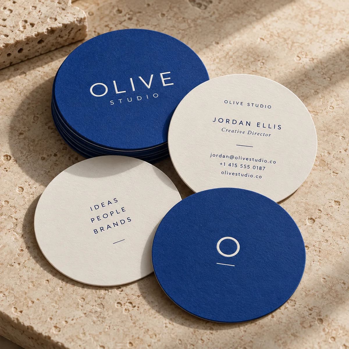 Circle business cards: Voqado product styling