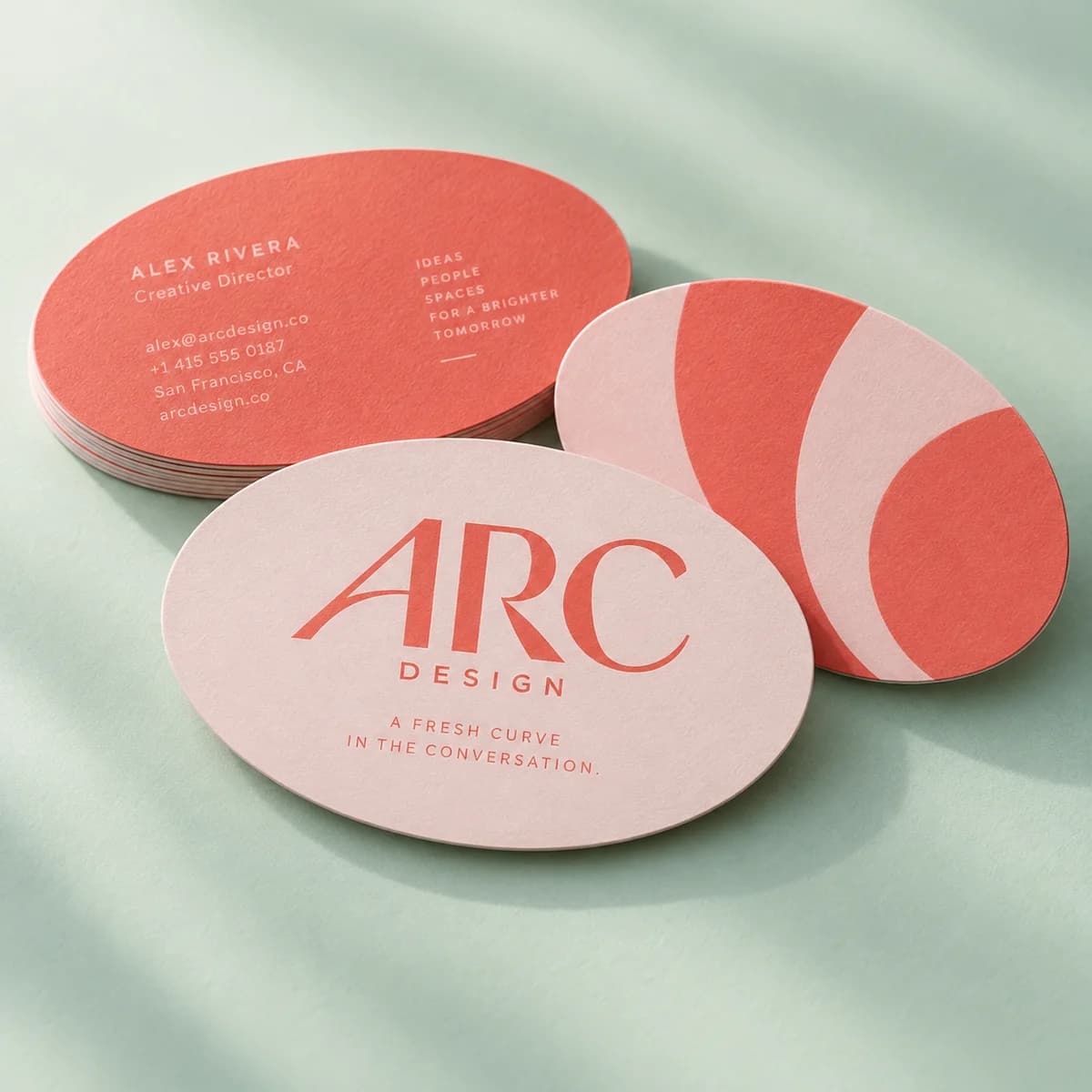 Oval business cards: Voqado product styling