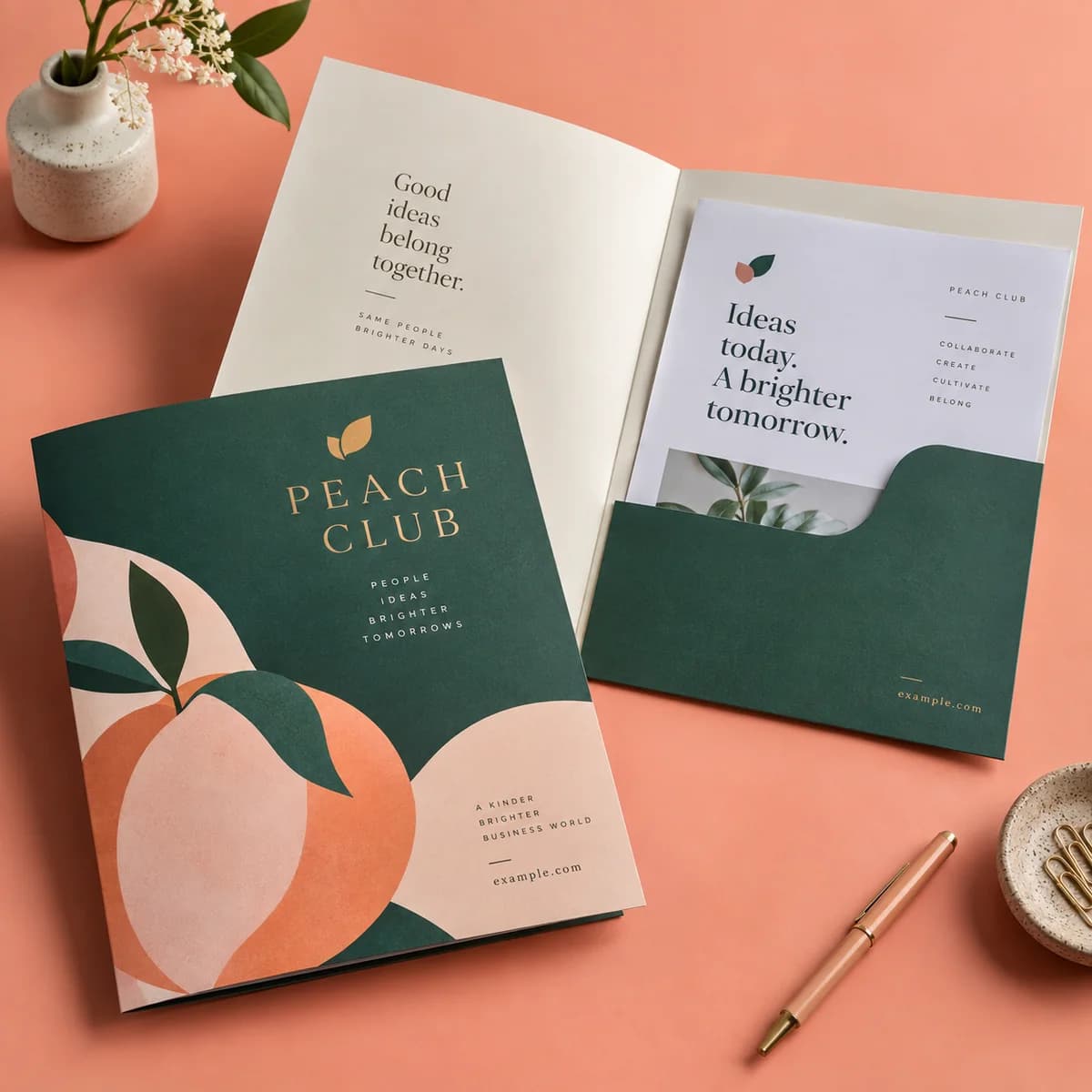 Presentation folders: Voqado product styling